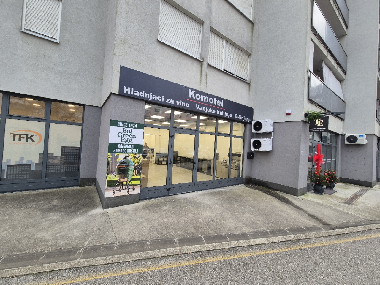 Komotel showroom Komotel showroom